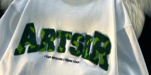 Which fabric is more comfortable to wear with the popular loose sweaters in the new season (learn about comfortable fabric recommendations)