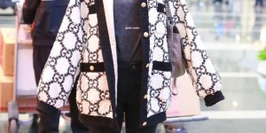 How much Wu Xin loves sweaters (black printed sweater with gray T-shirt is simple and exquisite)