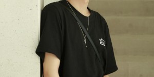 Zhai Xiaowen is constantly involved in sexy movies as a teenager (a sweater paired with sweatpants can actually look high-end)