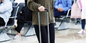 Tang Wei’s raw pictures are still very young (after wearing a fat sweater, her temperament becomes more youthful)