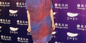 Haiqing likes to act young more and more (wearing a purple sweatshirt makes her look younger and has a better figure, but she is willful)