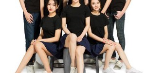 How much does it cost to customize a T-shirt? (What factors affect the price of a customized T-shirt?)