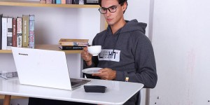 This little mechanism on the sweatshirt (what is this hat string for?)