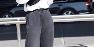 A sweatshirt + little black pants is the best way to wear in spring (fashionable to reduce age and look slimmer)