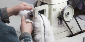 Where to find custom T-shirt manufacturers (how to find a reliable clothing processing factory)