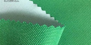 What are the characteristics of polyester Oxford cloth?