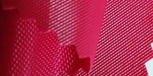 Does PVC coated Oxford cloth smell strong?  Flame retardant fabric Oxford cloth manufacturer