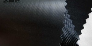 The respective characteristics of Oxford cloth and non-woven fabrics