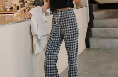 Remember three things not to do when wearing T-shirts in summer (it can easily make you look older and less elegant)