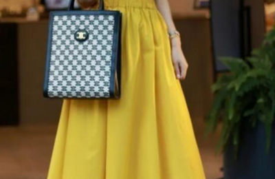 Keep these 3 points in mind when wearing T-shirts in summer (so you can look slim and charming)