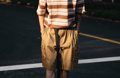 Wear a striped T-shirt like this (it will make you turn heads more)