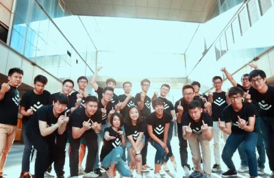 What kind of customized T-shirts do young people like (the work clothes that young people like are T-shirts)