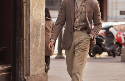 Don’t hide the turtleneck sweater yet (this style is very stylish for men)