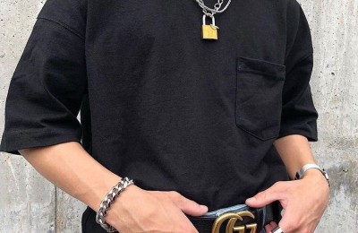 What to do if the collar of a T-shirt is deformed (6 tips to teach you how to buy T-shirts in summer without going overboard)