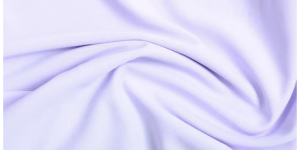 What kind of material does polyester fiber belong to (and why it makes us feel cooler)