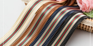 What kind of fabric is nylon? Will it be very hot?