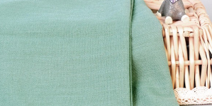 What is the difference between chiffon and polyester