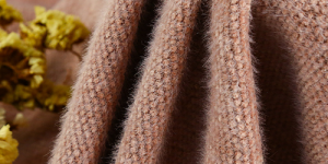 What kind of fabric is chenille? What are the advantages and disadvantages of chenille fabric?