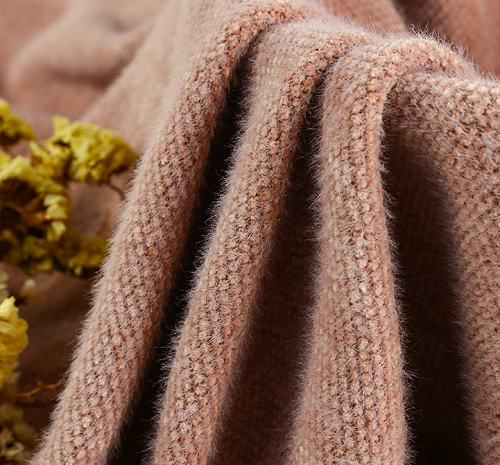 What kind of fabric is chenille? What are the advantages and disadvantages of chenille fabric?