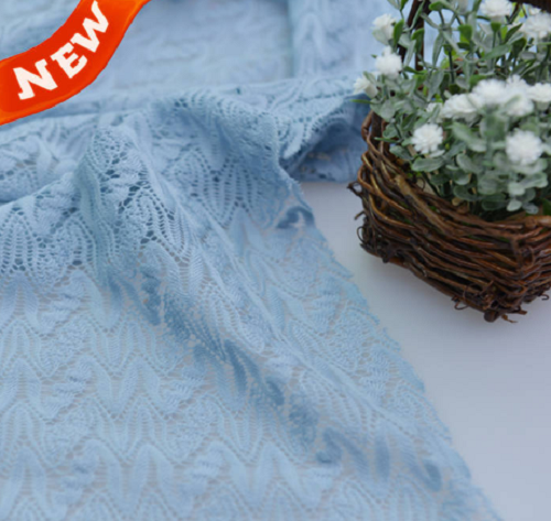 What are the characteristics of knitted fabrics