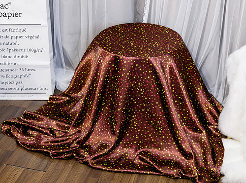 What is satin fabric? What are the characteristics of satin fabric?