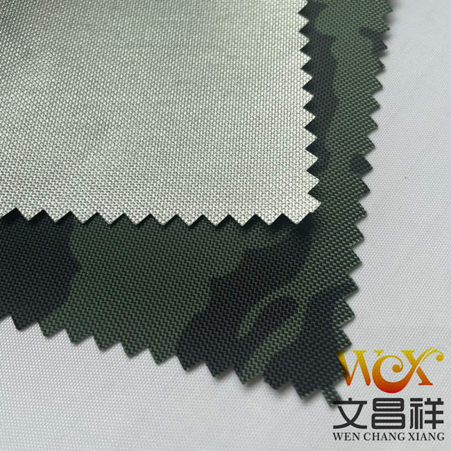 Silver-coated camouflage Oxford cloth