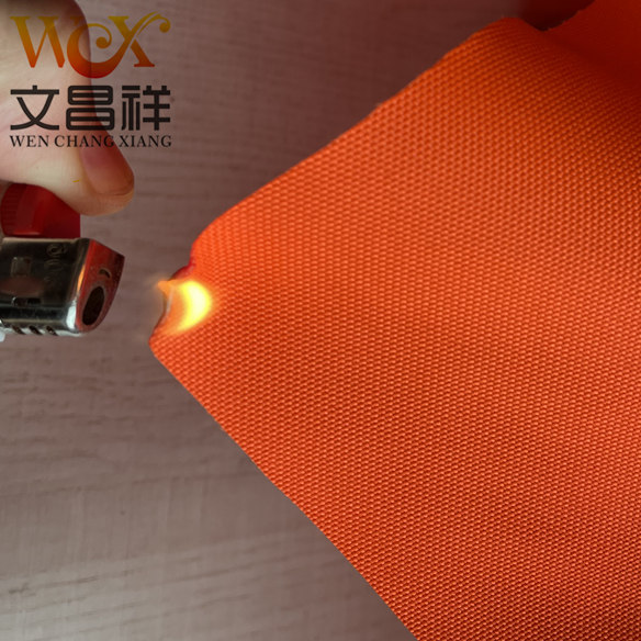 Fire-retardant and flame-retardant cloth