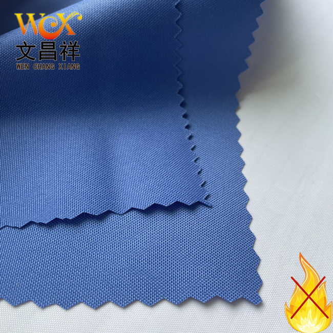 Fire-retardant and flame-retardant cloth Fire-retardant and flame-retardant cloth